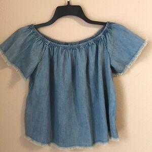 ❤️Mossimo Fringe Jean Shirt Med